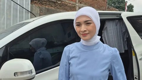 Donita rindu berakting setelah sekian lama tak membintangi sinetron dan FTV. Keinginan itu tertunda mengingat dua buah hatinya dalam fase tumbuh kembang.
