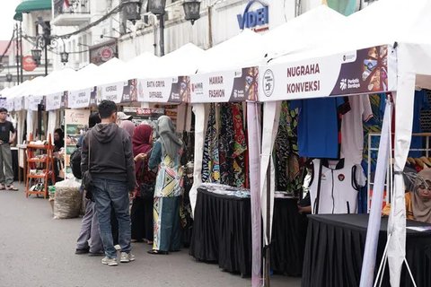 Kementerian Koordinator Pemberdayaan Masyarakat meluncurkan program Berdaya Bersama untuk salah satunya membuka akses modal dan pasar bagi pelaku usaha mikro, kecil, dan menengah (UMKM) se
