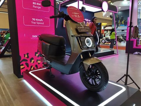 Pameran IMOS 2025 di ICE BSD City menghadirkan beragam motor, dari model listrik murah hingga big bike mewah miliaran rupiah (Muhamad Ridwan/Liputan6.com)