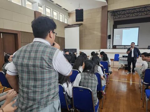 Melangkah Menuju Dunia Podcasting dengan Pelatihan Scriptwriting (Liputan6)