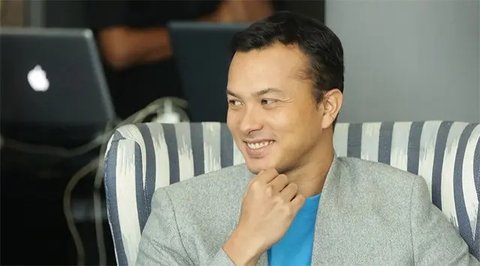 Riri Riza dan Nicholas Saputra saat menghadiri jumpa pers untuk film Rangga dan Cinta di kawasan Jakarta Selatan pada Senin (29/9/2025). (Liputan6.com/Tsabitah Ashilah)