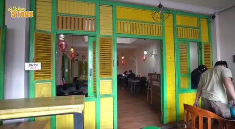 Warung makan ayah Ayu Tingting (Foto: YouTube deHakims Story)