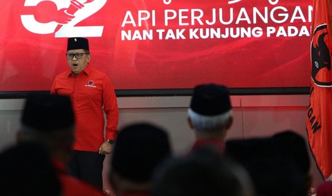 FOTO: Momen Megawati Pidato di HUT ke-52 PDIP, Diwarnai Tangisan Saat Ucap Terima Kasih ke Prabowo