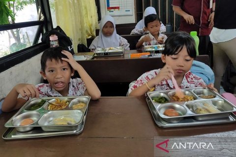 Jerit Hati Pedagang Kecil Sekolah Terdampak Makan Bergizi Gratis: Semoga Pak Prabowo Dengar