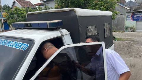 Penampakan Polisi yang Rumahnya Meledak di Mojokerto hingga 2 Orang Tewas saat Diamankan Propam