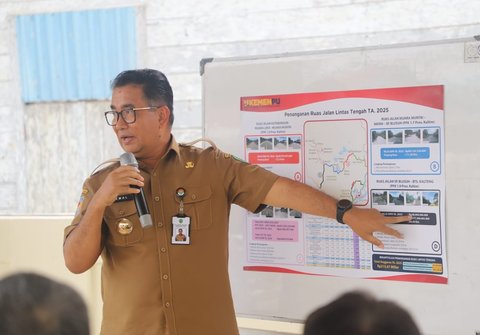 Pj Gubernur Kaltim Tinjau Ruas Jalan Nasional Jalur Kukar-Kubar