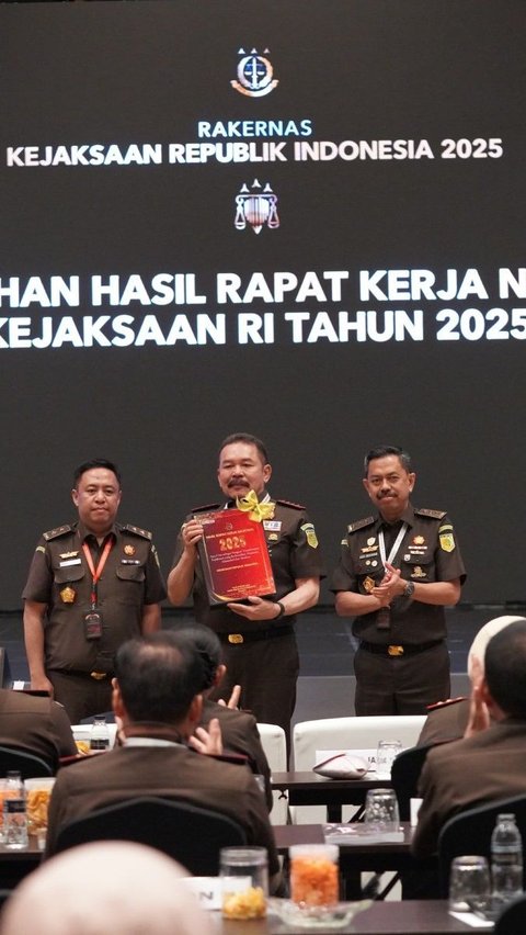 Tutup Rakernas Tahun 2025, Jaksa Agung Beri Arahan 8 Program Kerja Prioritas Kejaksaan RI