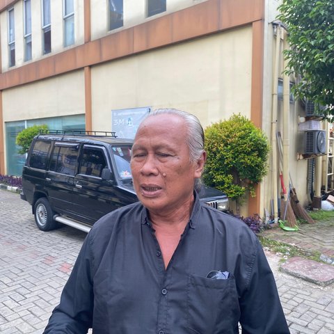 orangtua anaknya korban kebakaran glodok plaza