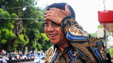 Basuki Tjahaja Purnama atau Ahok juga mengatakan bahwa kehadirannya dalam pemeriksaan hari ini dikarenakan kasus tersebut muncul saat ia masih menjabat sebagai komisaris PT Pertamina. (Liputan6.com/Angga Yuniar)