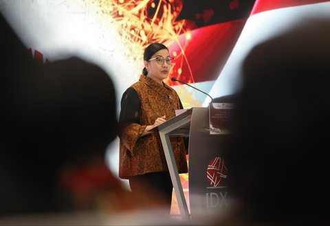 FOTO: Menkeu Sri Mulyani Buka Perdagangan Perdana Bursa Saham di 2025, IHSG Menghijau ke 7.109