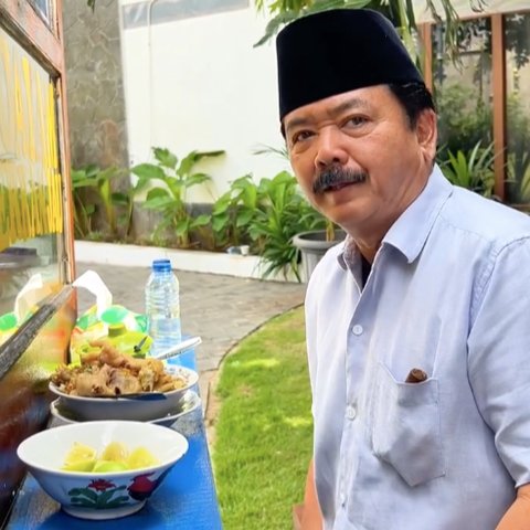 hadi tjahjanto makan soto