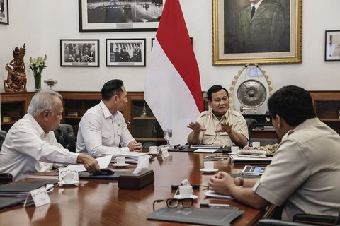 Presiden Prabowo Gelar Pertemuan dengan Menteri & Kepala Otoritas Bahas Nasib IKN, Tetap Berjalan?