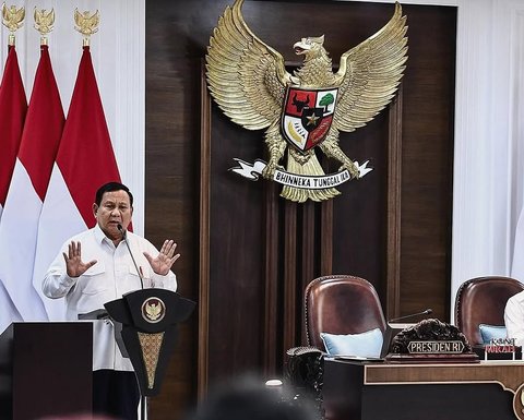 Presiden Prabowo dan Wapres Gibran Saat Sidang Kabinet Paripurna