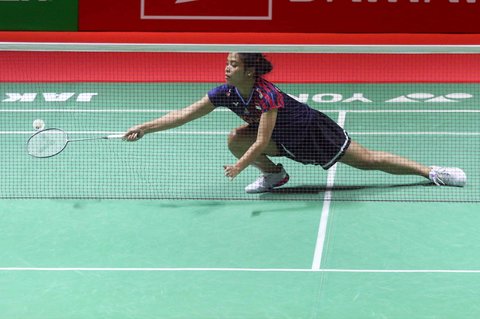Pebulutangkis tunggal putri Indonesia, Gregoria Mariska Tunjung saat menghadapi wakil China Taipei, Lin Hsiang-Ti pada babak 16 besar Indonesia Masters 2025 di Istora Senayan, Jakarta, Kamis (23/1/2025).