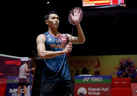 Tunggal putra Indonesia Jonatan Christie saat  mengalahkan Wakil Chinese Taipei Wang Tzu Wei dengan dua game langsung di Istora Senayan, Sabtu (25/1/2025) sore WIB.