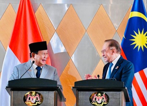 Sekretaris Kabinet mengungkapkan persahabatan Presiden Prabowo Subianto dan Perdana Menteri Malaysia Anwar Ibrahim telah terjalin lama, bahkan saat Anwar dipenjara.