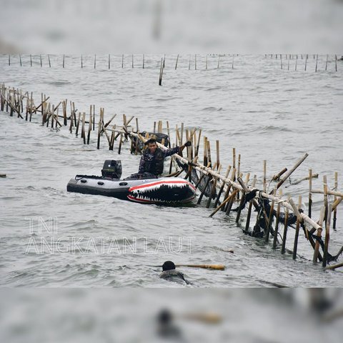 Perintah Kasal, Pasukan TNI AL Dibantu Nelayan Makin Getol Obrak Abrik Pagar Laut Misterius
