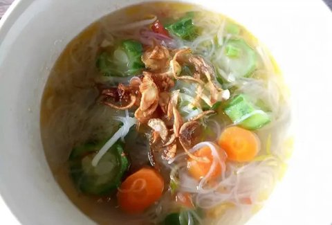 Sop Ayam Super, menu untuk sahur di hari terakhir bulan puasa. foto: delicious obessions