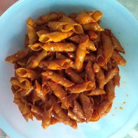 Ilustrasi Kue Kacang Sembunyi