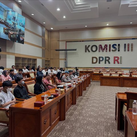 Rieke 'Oneng' Gelar Doa Bersama Jelang Rapat Kasus Dugaan Salah Tangkap Anak di Tasikmalaya dengan Komisi III