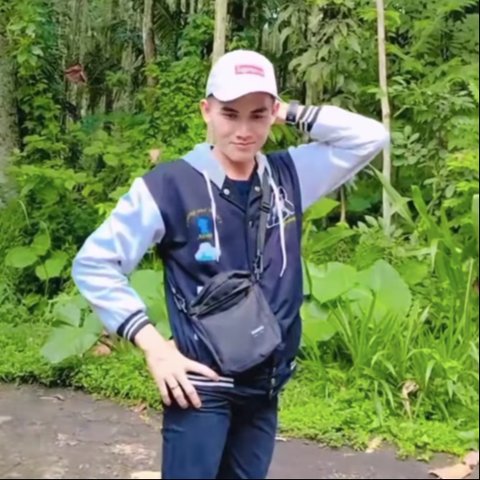 tukang sayur ganteng