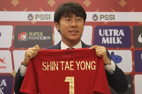 FOTO: Potret Perjalanan Shin Tae-yong Sejak Awal Melatih Timnas Indonesia Hingga Akhirnya Dipecat PSSI