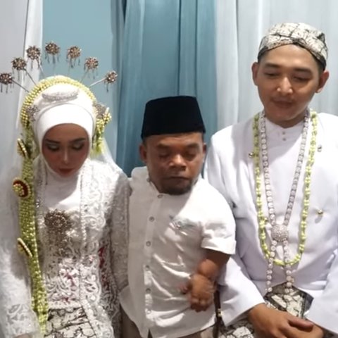 Selain Jadi Saksi, Ucok Baba Beri Pesan Mendalam Kepada Pengantin Pria 'Nitip Ponakan Aku ya, Awas Macam-macam'