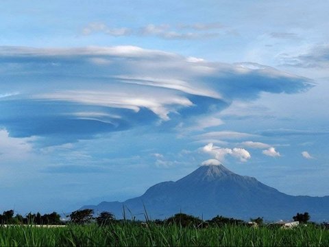 Heboh Awan Mirip UFO di Mojokerto, Ternyata Ini Nama Aslinya dan Bahayanya bagi Penerbangan Pesawat