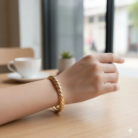 Model Gelang Emas 24 Karat 15 Gram sebagai Hadiah Pernikahan. Foto: Gemini