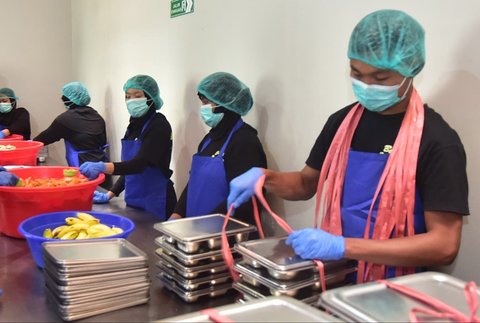 Satuan Pelayanan Pemenuhan Gizi (SPPG) Gubeng di Surabaya, Kamis (09/10/2025).