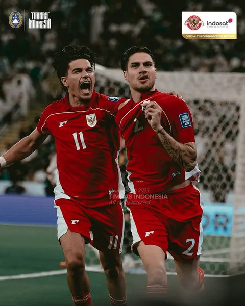 Kevin Diks merayakan gol pembuka Timnas Indonesia ke gawang Arab Saudi dalam pertandingan babak keempat kualifikasi Piala Dunia 2026 di King Abdullah Sports City Stadium, Jeddah,