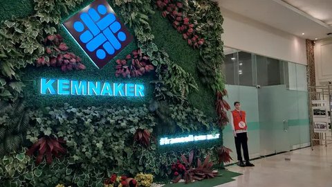 Kementerian Ketenagakerjaan (Kemnaker) memperpanjang masa pendaftaran bagi perusahaan yang ingin mengikuti program pemagangan lulusan baru atau fresh graduate Perguruan Tinggi. (Dok. Kemnaker