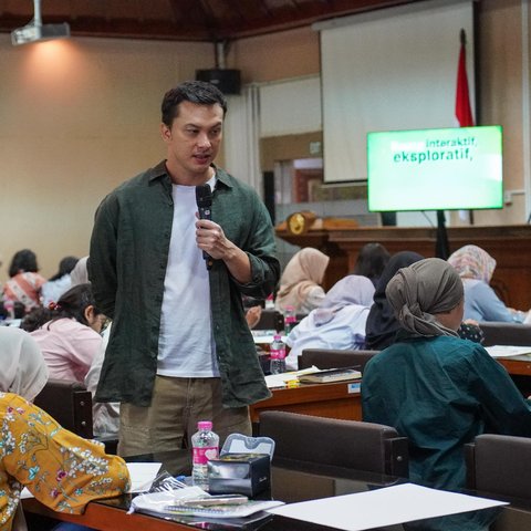 Nicholas Saputra