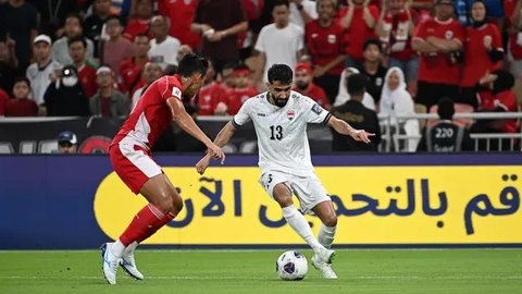 Para pemain Timnas Indonesia berpose untuk foto bersama sebelum pertandingan babak keempat Grup B Kualifikasi Piala Dunia 2026 zona Asia antara Irak dan Indonesia di Stadion Alin