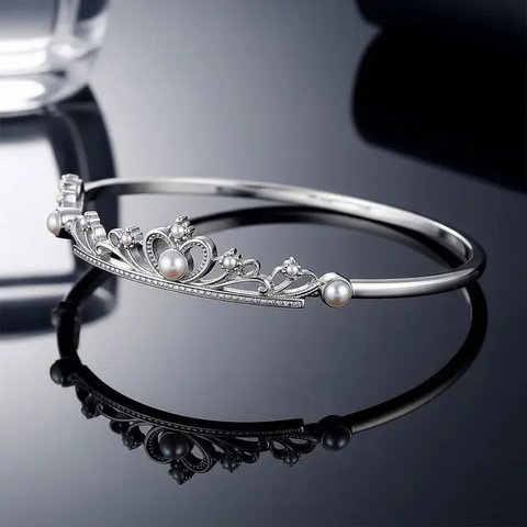 Model Gelang Bangle Tipis dengan Aksen Bunga/Gemini AI