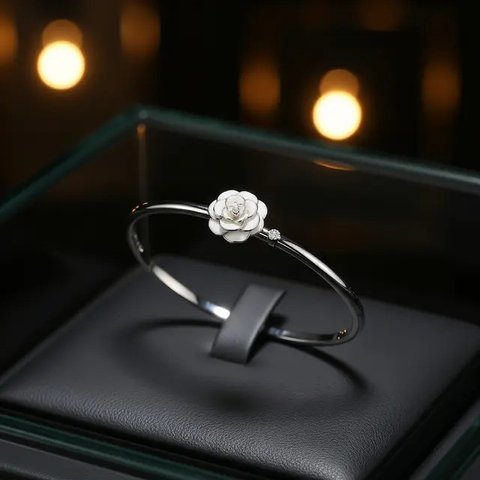 Model Gelang Bangle Tipis dengan Aksen Bunga/Gemini AI