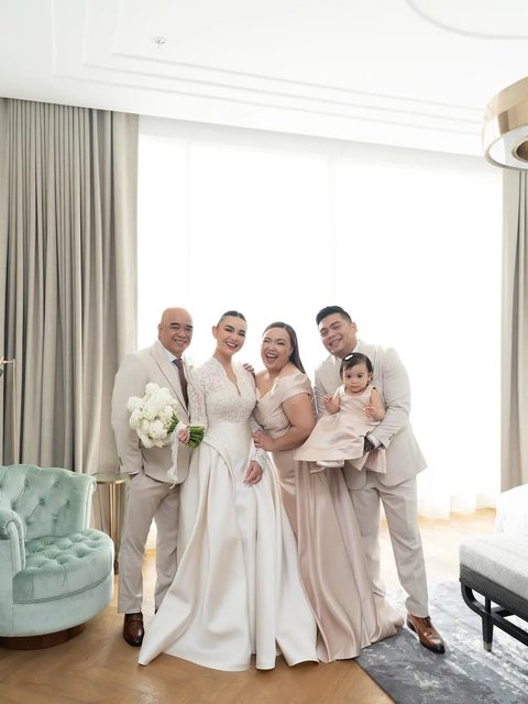 Amanda Manopo dan Kenny Austin Resmi Jadi Suami Istri, Ini Wejangan Menyentuh dari Keluarga