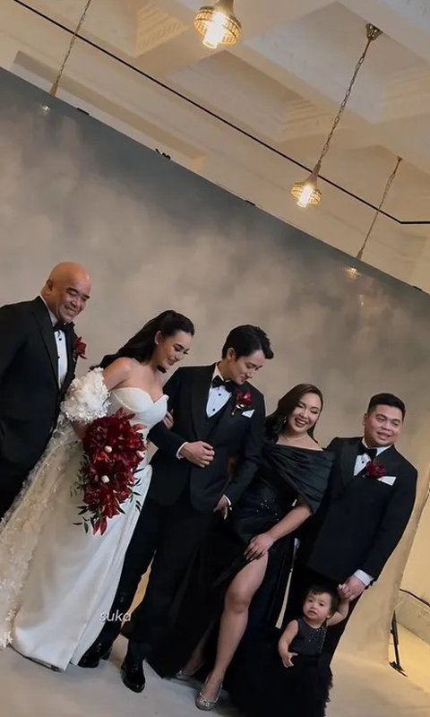 Amanda Manopo dan Kenny Austin Resmi Jadi Suami Istri, Ini Wejangan Menyentuh dari Keluarga