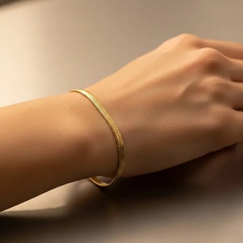 Model Gelang Emas Tanpa Ukiran yang Elegan/Gemini AI