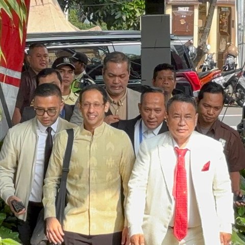 Nadiem Makarim didampingi Ali Nurdin penuhi panggilan KPK (Liputan6.com/istimewa)