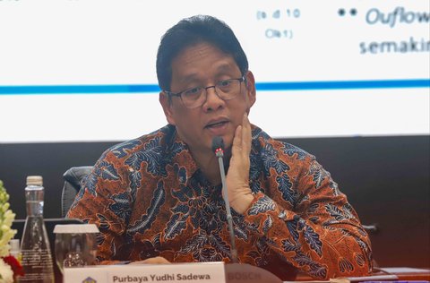 Menteri Keuangan (Menkeu) Purbaya Yudhi Sadewa saat membeberkan kinerja Pendapatan dan Belanja Negara (APBN) per September 2025 di Kementerian Keuangan, Jakarta, Selasa (14/10/2025).