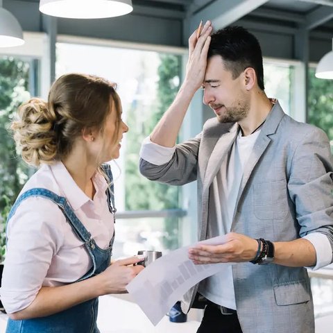 Ilustrasi karyawan dan bos