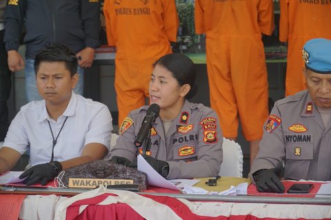 Polres Bangli saat melakukan rilis peristiwa pembunuhan di Desa Songan, Kecamatan Kintamani, Bangli, Bali, Rabu (15/10)