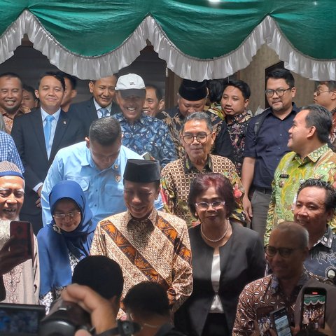 Jokowi hadiri rapat senat terbuka di UGM