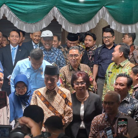Jokowi hadiri rapat senat terbuka di UGM