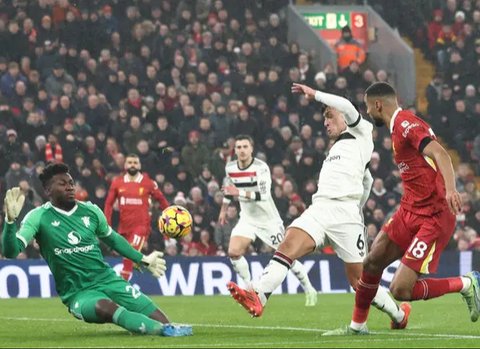 Liverpool meraih kemenangan 2-1 atas Everton pada laga pekan kelima Premier League di Stadion Anfield, Sabtu (20/9/2025) malam WIB. Satu dari dua gol The Reds dicetak Ryan Gravenberch