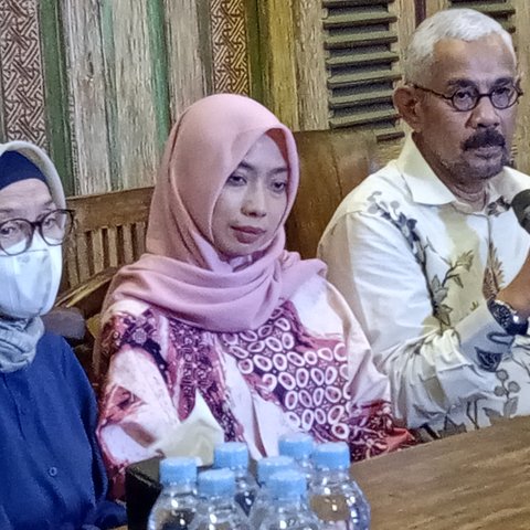istri arya daru diplomat kemlu muncul ke publik (Liputan6.com/kukuh)