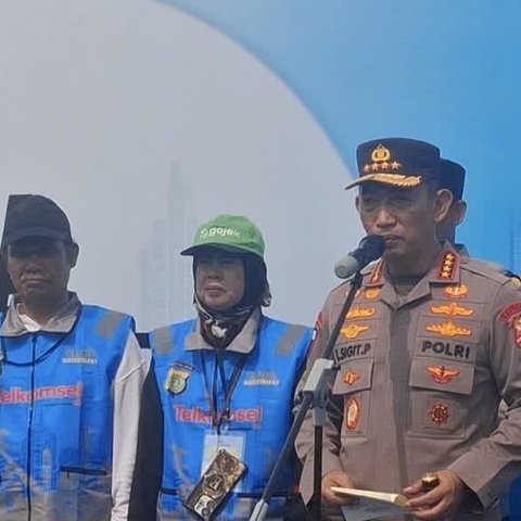 polri dan ojol apel di monas