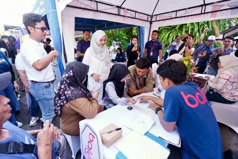 Bupati Banyuwangi Ipuk Fiestiandani saksikan akad massal Kredit Pemilikan Rumah (KPR) bersubsidi