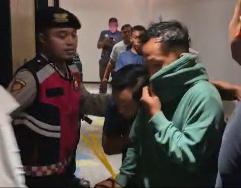 Pesta Seks Sesama Jenis di Hotel Surabaya Digerebek Polisi, 34 Pria Ditangkap